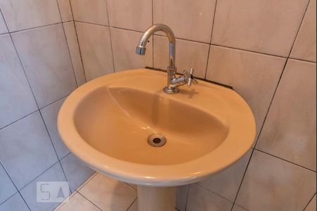 Casa à venda com 210m², 3 quartos e 8 vagas Casa à venda com 210m², 3 quartos e 8 vagasPia