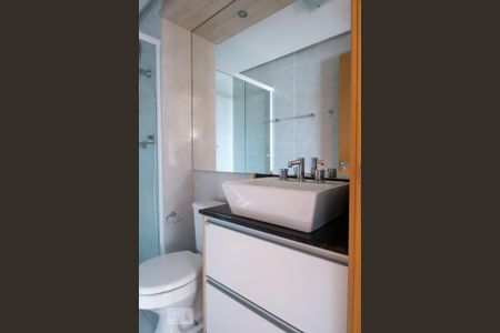 Apartamento para alugar com 62m², 2 quartos e 1 vaga Apartamento para alugar com 62m², 2 quartos e 1 vagaBanheiro