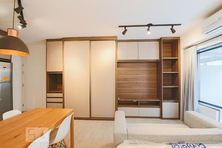 Studio para alugar com 40m², 1 quarto e 1 vaga Studio para alugar com 40m², 1 quarto e 1 vagaStudio