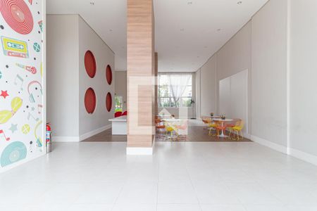 Apartamento para alugar com 120m², 2 quartos e 2 vagas Apartamento para alugar com 120m², 2 quartos e 2 vagasÁrea comum - Salão de festas