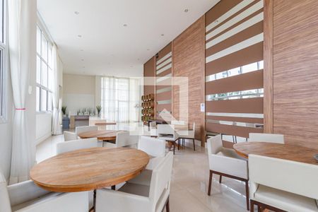 Apartamento para alugar com 120m², 2 quartos e 2 vagas Apartamento para alugar com 120m², 2 quartos e 2 vagasÁrea comum - Salão de festas