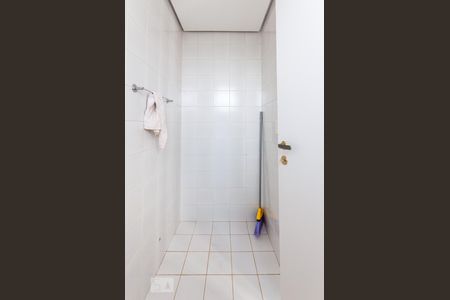 Apartamento para alugar com 138m², 3 quartos e 2 vagasBanheiro de Serviço