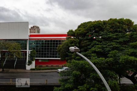 Apartamento para alugar com 149m², 3 quartos e 1 vaga Apartamento para alugar com 149m², 3 quartos e 1 vagaVista do quarto 2