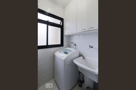 Apartamento à venda com 120m², 2 quartos e 2 vagas Apartamento à venda com 120m², 2 quartos e 2 vagasÁrea de Serviço