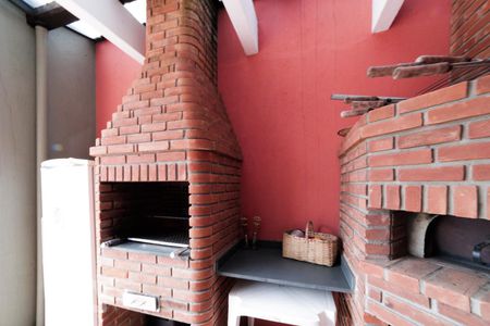 Apartamento à venda com 120m², 2 quartos e 2 vagas Apartamento à venda com 120m², 2 quartos e 2 vagasCobertura