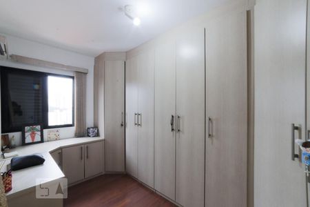 Apartamento à venda com 120m², 2 quartos e 2 vagas Apartamento à venda com 120m², 2 quartos e 2 vagasQuarto