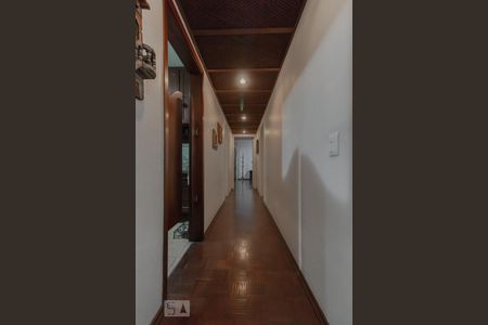 Corredor de apartamento à venda com 2 quartos, 140m² em Vila Mariana, São Paulo