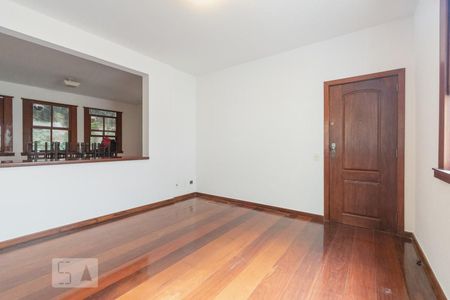 Apartamento à venda com 300m², 3 quartos e 1 vagaSala