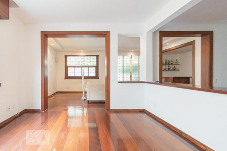 Sala de apartamento à venda com 3 quartos, 300m² em Cosme Velho, Rio de Janeiro