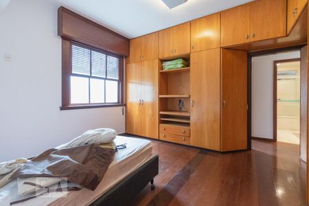 Apartamento à venda com 300m², 3 quartos e 1 vagaSuíte