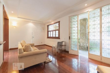 Apartamento à venda com 300m², 3 quartos e 1 vagaSala