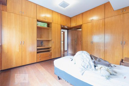 Apartamento à venda com 300m², 3 quartos e 1 vagaSuíte