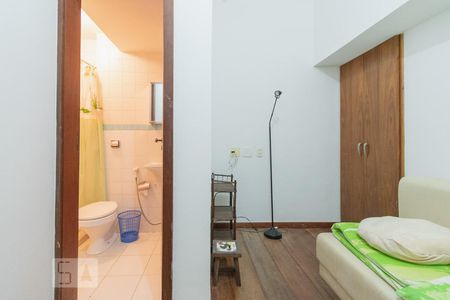 Apartamento à venda com 300m², 3 quartos e 1 vagaDependência