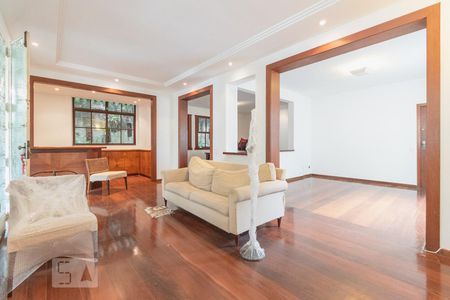 Apartamento à venda com 300m², 3 quartos e 1 vagaSala