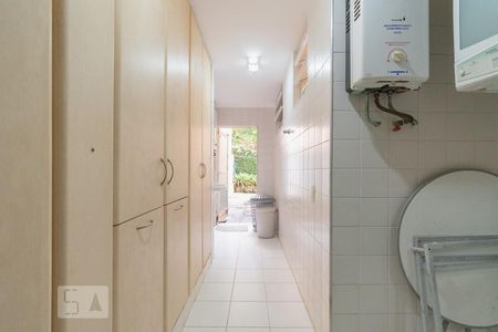 Apartamento à venda com 300m², 3 quartos e 1 vagaÁrea de Serviço