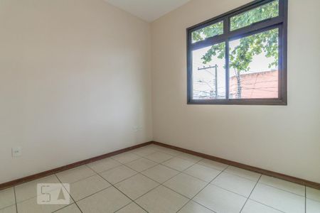 Quarto  de apartamento para alugar com 2 quartos, 100m² em Sagrada Família, Belo Horizonte