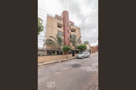 Apartamento para alugar com 100m², 2 quartos e 1 vaga Apartamento para alugar com 100m², 2 quartos e 1 vagaFachada