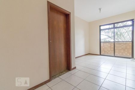 Sala de apartamento para alugar com 2 quartos, 100m² em Sagrada Família, Belo Horizonte
