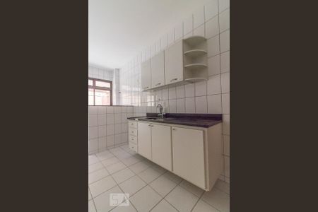 Apartamento para alugar com 100m², 2 quartos e 1 vaga Apartamento para alugar com 100m², 2 quartos e 1 vagaCozinha