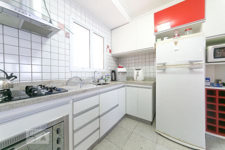 Apartamento à venda com 95m², 3 quartos e 2 vagas Apartamento à venda com 95m², 3 quartos e 2 vagasCozinha