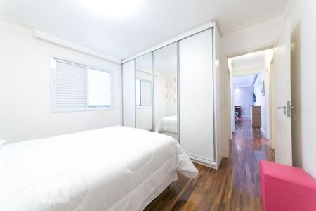 Apartamento à venda com 95m², 3 quartos e 2 vagas Apartamento à venda com 95m², 3 quartos e 2 vagasSuíte