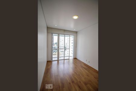 Sala de apartamento para alugar com 3 quartos, 83m² em Vila Pompéia, São Paulo