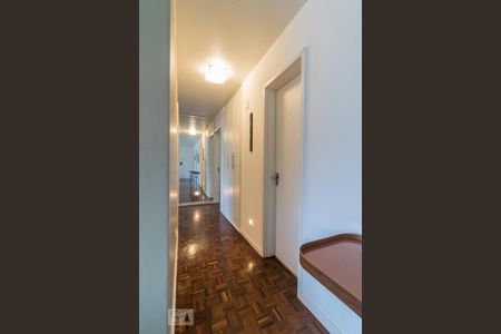 Vista da sala de apartamento para alugar com 3 quartos, 117m² em Água Verde, Curitiba