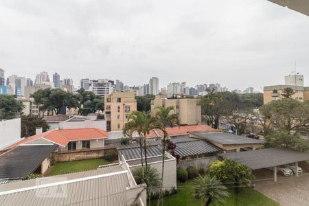 Vista da sala de apartamento para alugar com 3 quartos, 117m² em Água Verde, Curitiba