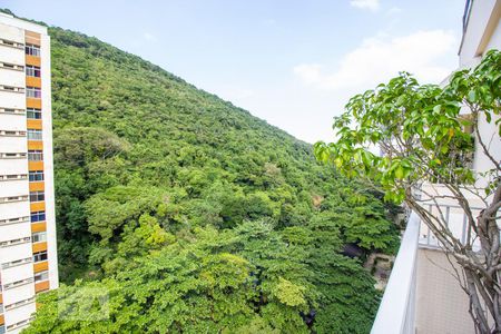 Apartamento à venda com 280m², 3 quartos e 2 vagas Apartamento à venda com 280m², 3 quartos e 2 vagasVaranda Suite