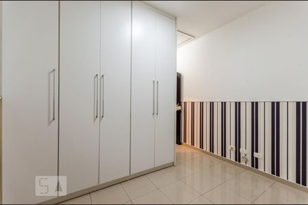 Suíte 2 de casa para alugar com 2 quartos, 110m² em Jardim das Vertentes, São Paulo