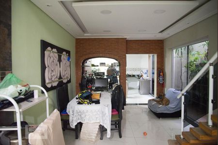 Sala de casa à venda com 3 quartos, 400m² em Vila Baruel, São Paulo