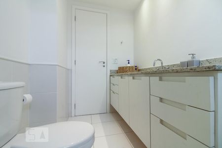 Apartamento para alugar com 190m², 3 quartos e 3 vagas Apartamento para alugar com 190m², 3 quartos e 3 vagasBanheiro Suíte 3