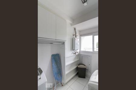 Apartamento para alugar com 190m², 3 quartos e 3 vagas Apartamento para alugar com 190m², 3 quartos e 3 vagasÁrea de Serviço