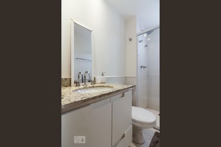 Apartamento para alugar com 190m², 3 quartos e 3 vagas Apartamento para alugar com 190m², 3 quartos e 3 vagasBanheiro Suíte 2