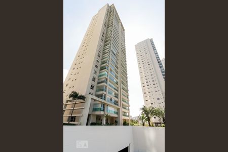 Apartamento para alugar com 190m², 3 quartos e 3 vagas Apartamento para alugar com 190m², 3 quartos e 3 vagasFachada