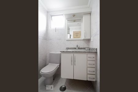 Banheiro de apartamento à venda com 2 quartos, 61m² em Vila Antônio, São Paulo