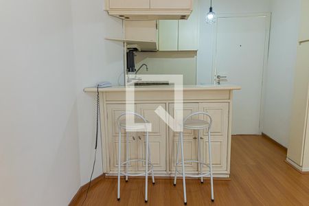 Cozinha de apartamento para alugar com 1 quarto, 40m² em Bela Vista, São Paulo