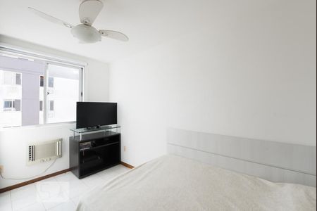 Quarto 1 de apartamento para alugar com 2 quartos, 69m² em Ipiranga, São José