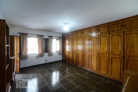 Casa à venda com 500m², 5 quartos e 6 vagasSuíte 2