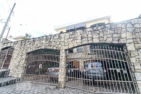 Casa à venda com 500m², 5 quartos e 6 vagasFachada