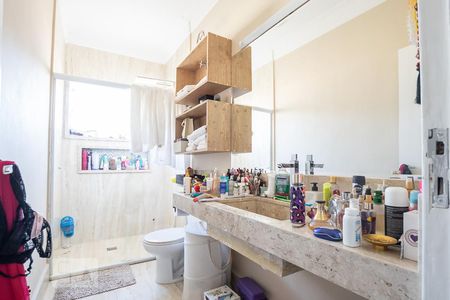 Casa para alugar com 140m², 3 quartos e 2 vagasBanheiro