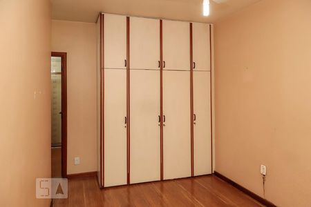 Apartamento à venda com 70m², 2 quartos e 1 vagaSuíte