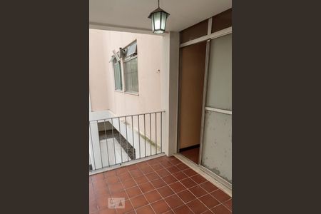 Apartamento à venda com 70m², 2 quartos e 1 vagaVaranda