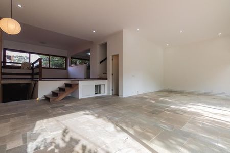 Sala de casa de condomínio para alugar com 4 quartos, 265m² em Santo Amaro, São Paulo