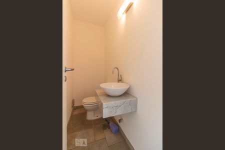 Lavabo de casa de condomínio para alugar com 4 quartos, 265m² em Santo Amaro, São Paulo