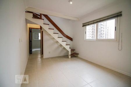 Apartamento para alugar com 92m², 2 quartos e 2 vagasSala