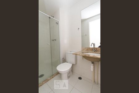 banheiro de apartamento à venda com 2 quartos, 54m² em Vila Prudente, São Paulo