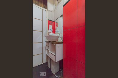 Casa à venda com 85m², 2 quartos e 2 vagas Casa à venda com 85m², 2 quartos e 2 vagasBanheiro 1