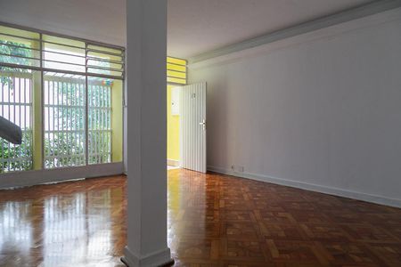 Casa para alugar com 180m², 3 quartos e 1 vaga Casa para alugar com 180m², 3 quartos e 1 vagaSala