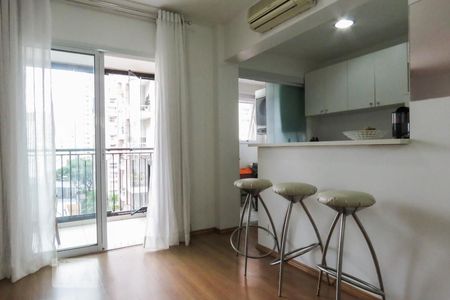 Sala de kitnet/studio para alugar com 1 quarto, 48m² em Vila Nova Conceição, São Paulo